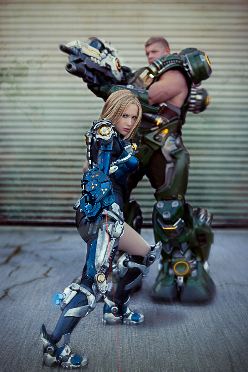 Illustration for article titled This Firefall "Cosplay" Kicks All Kinds of Armoured Ass